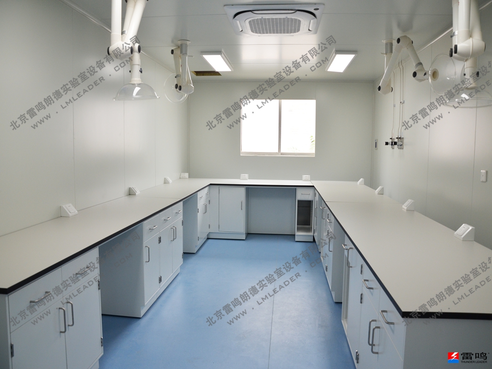 实验台3.jpg 实验台3.jpg